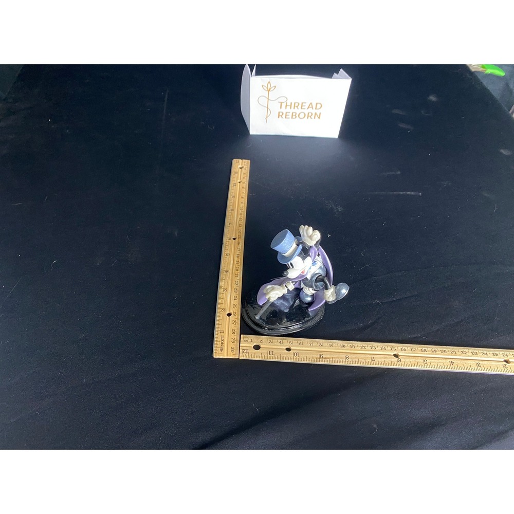 Disney Auctions Donald Duck Figurine Limited Edition Top Hat Tuxedo Collectible